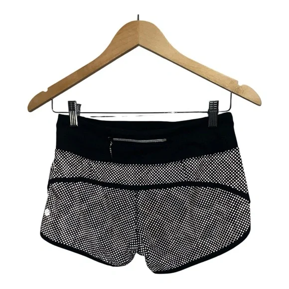 Lululemon Speed Shorts Kill the Lights Ravishing Reptile Reflective, Size 2